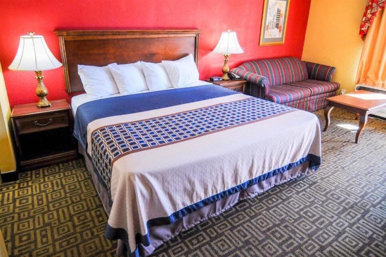 מילדג'וויל Heritage Inn מראה חיצוני תמונה