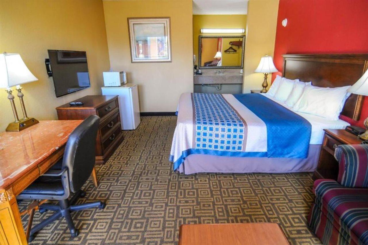 מילדג'וויל Heritage Inn מראה חיצוני תמונה