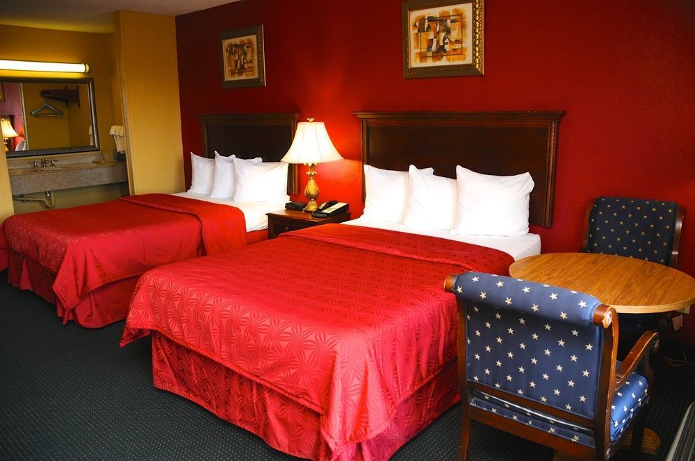 מילדג'וויל Heritage Inn מראה חיצוני תמונה