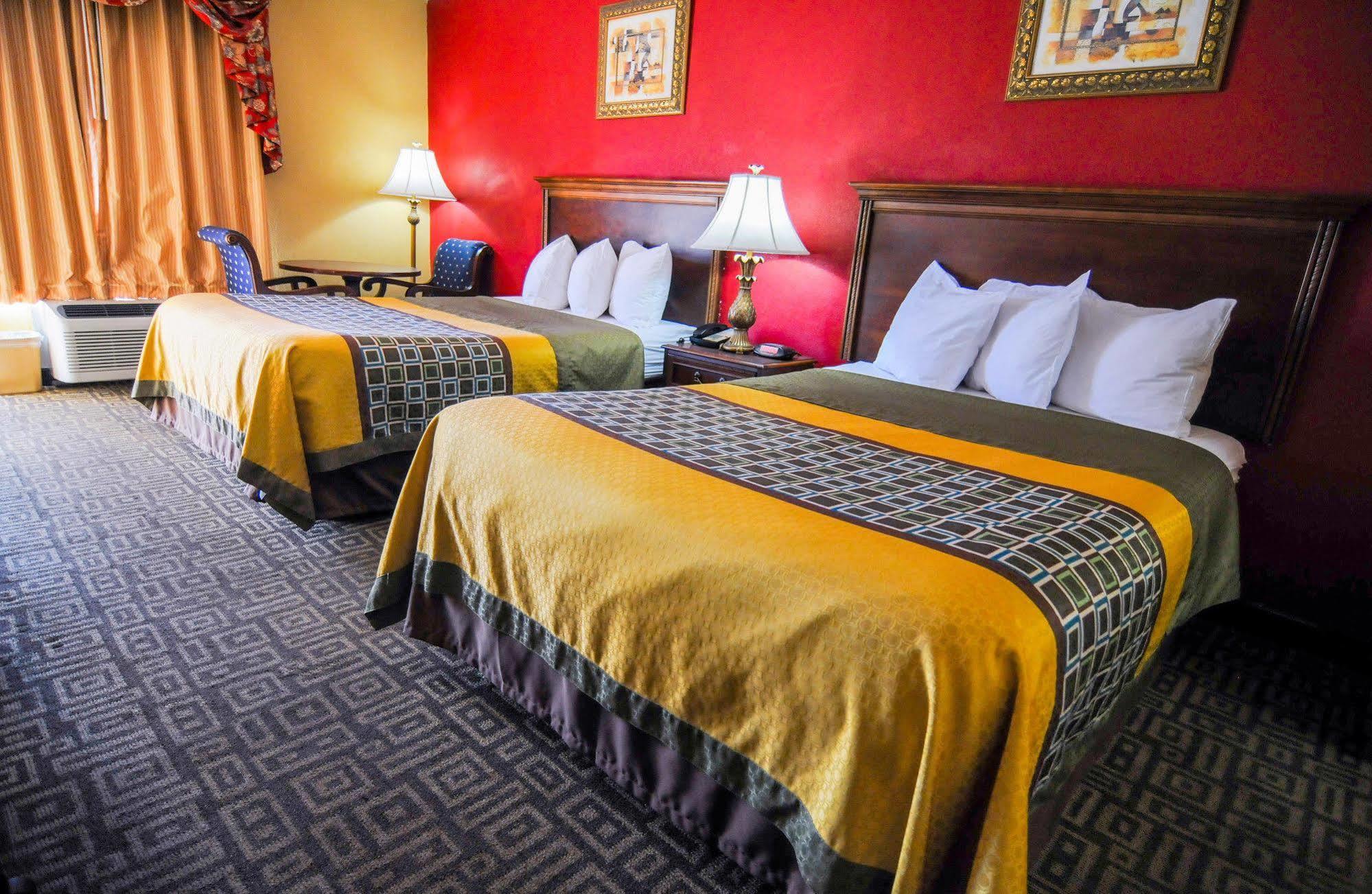 מילדג'וויל Heritage Inn מראה חיצוני תמונה