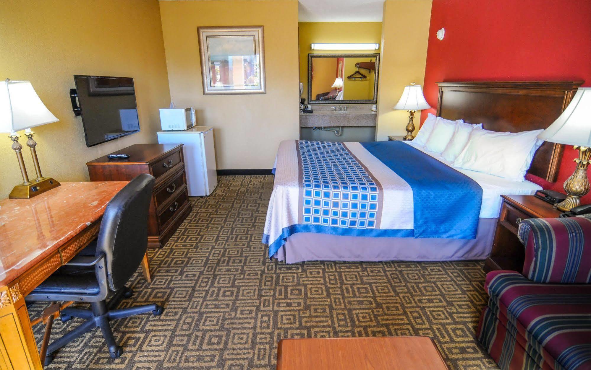 מילדג'וויל Heritage Inn מראה חיצוני תמונה