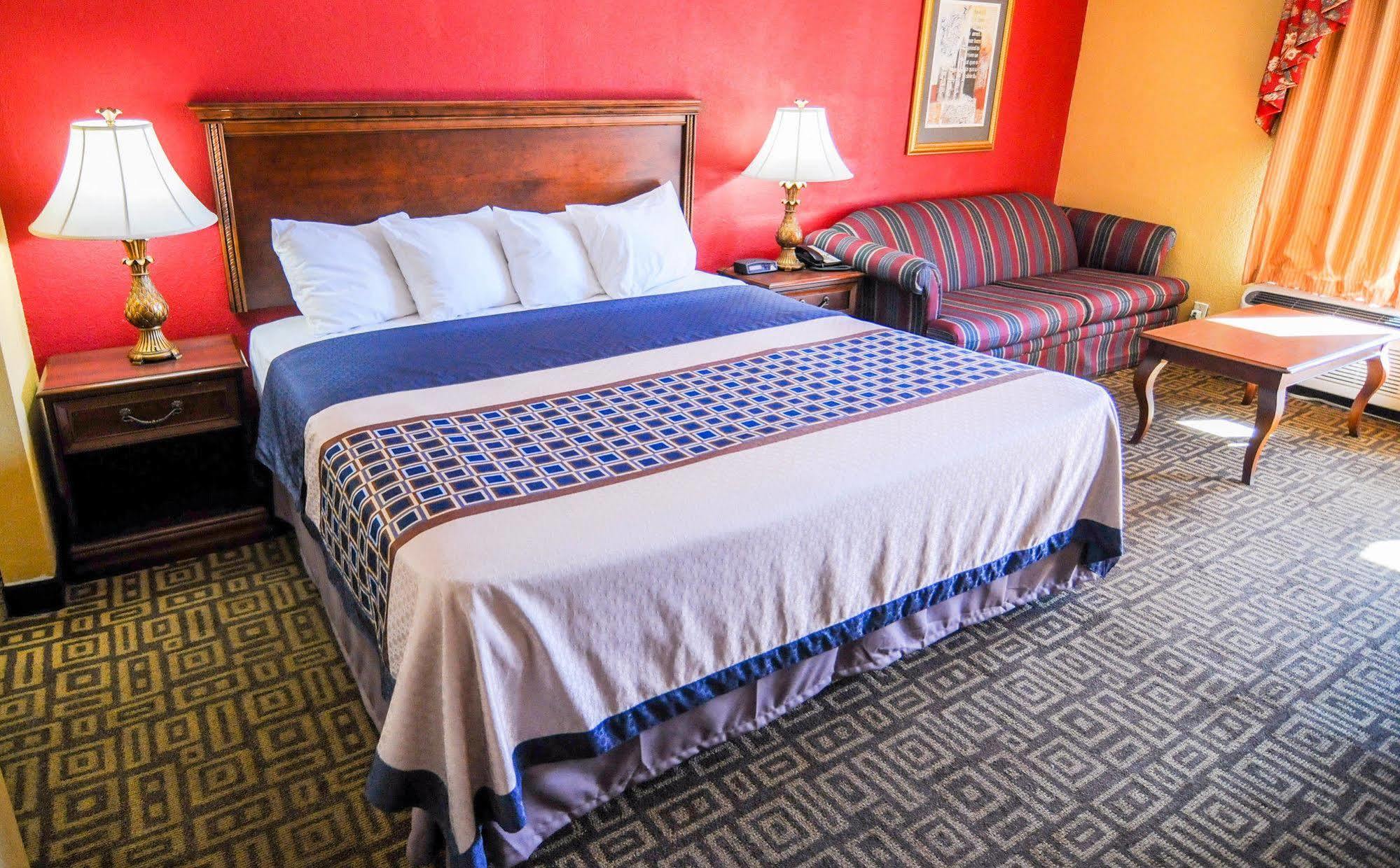 מילדג'וויל Heritage Inn מראה חיצוני תמונה